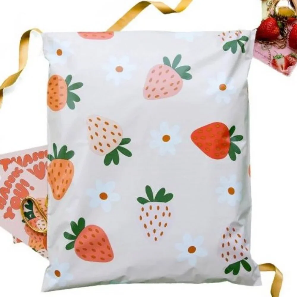 Multi Color Strawberry Design Poly Mailers (20) Count 14 X17 New